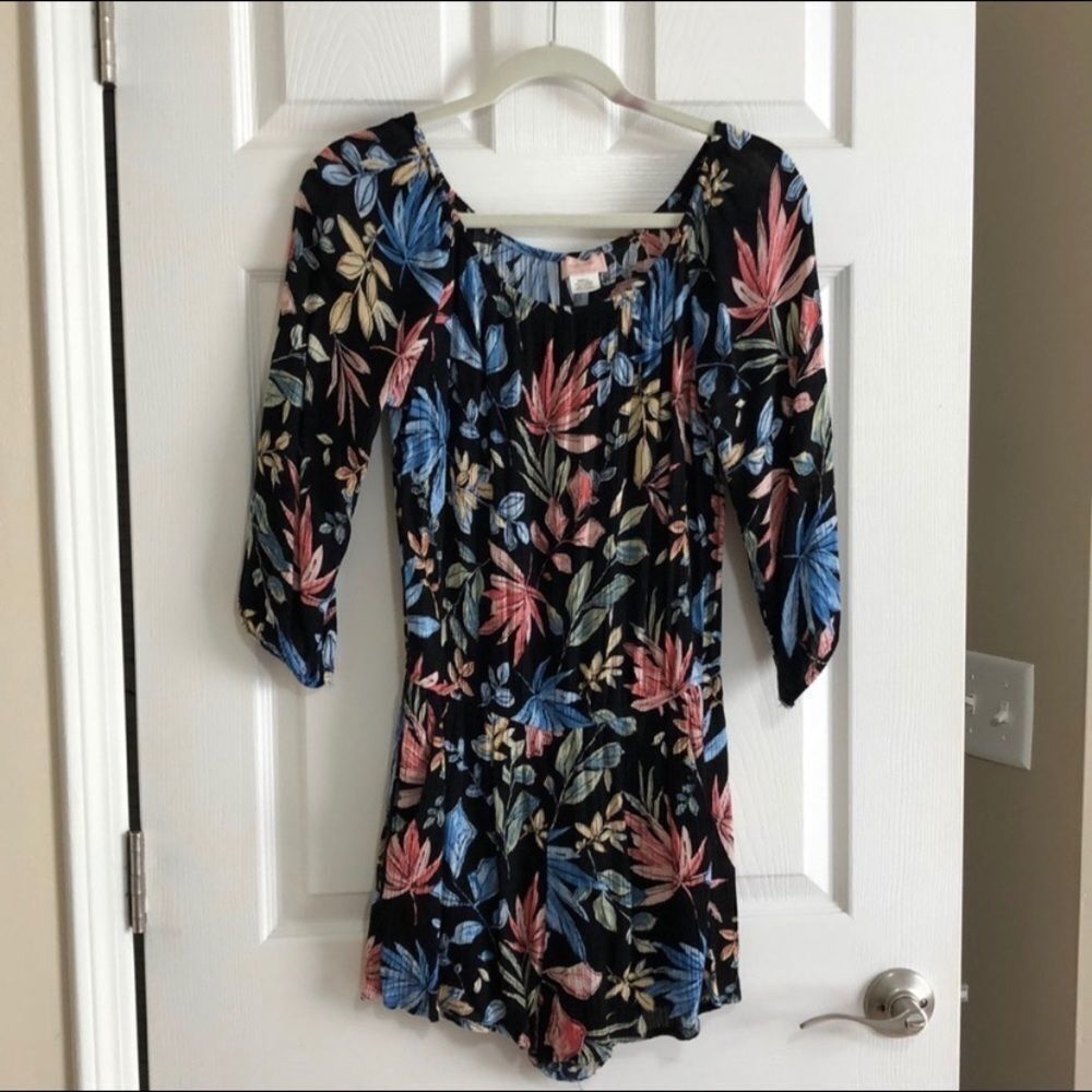 LOVE Ady‎ black tropical floral romper